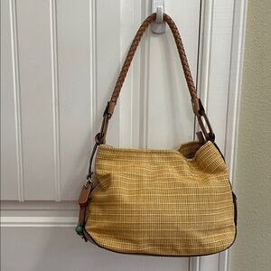 🌸FOSSIL Rattan with Tan Leather Trim and Floral Interior Shoulder Bag